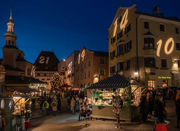 Adventmarkt Oberer Stadtplatz Hall