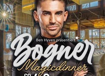 Ein Werbeplakat für ein Magic Dinner Event. Es zeigt einen Mann mit lässigem Haar und bietet Informationen zu Menü und Tickets.