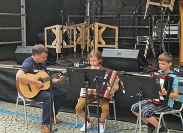 Volksmusik OpenAir: Musikalische Erlebnisse mit der Städtischen Musikschule Hall
