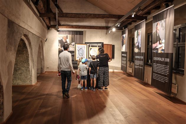 Europatalerraum Museum Münze Hall Burg Hasegg