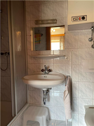 Apartment-Dusche-WC