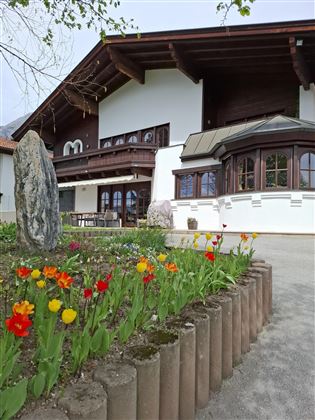 Haus mit Zufahrt