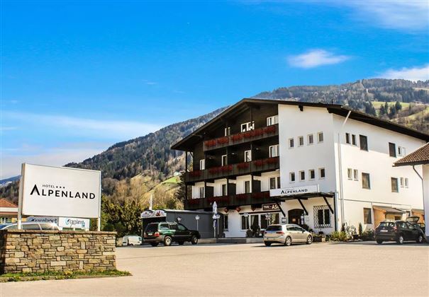 Hotel Alpenland in Wattens