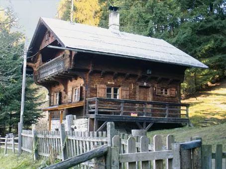 Tollinger Hütte, Außenansicht Sommer
