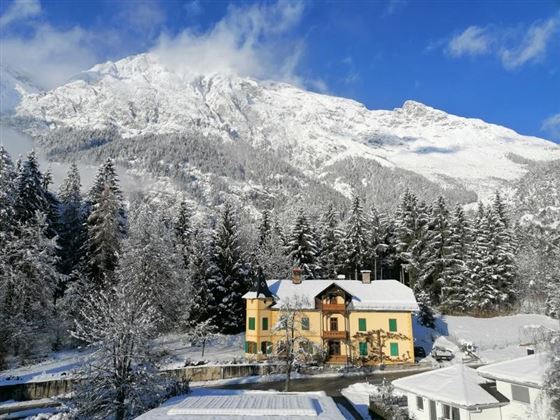 Winter Absam Villa Waldruh Tirol Urlaub