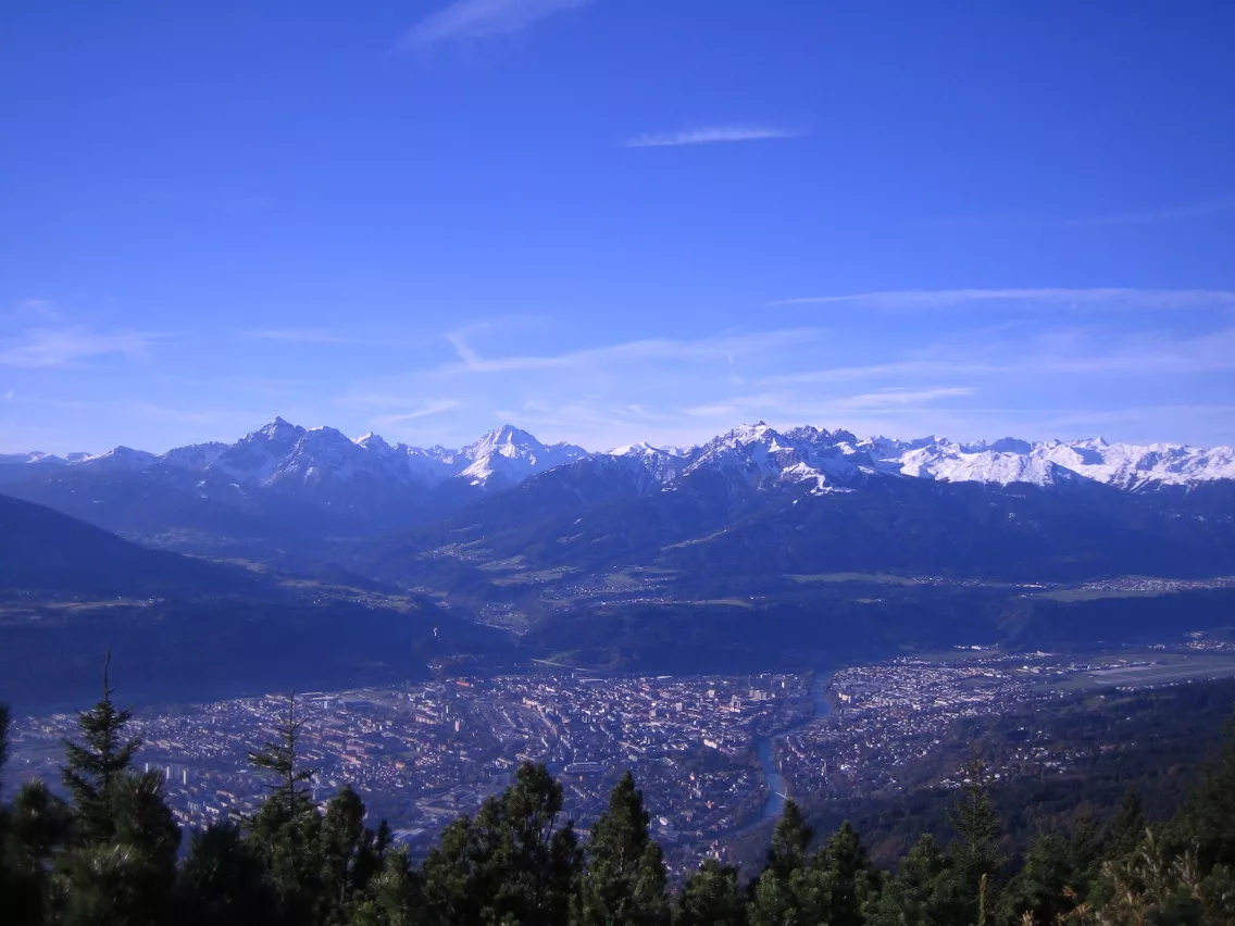 Vier-Almen-Wanderung im Naturpark Karwendel