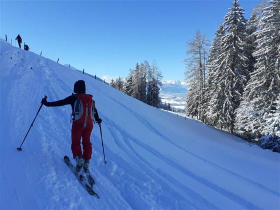 Die längste Skitour Tirols: Von der Karlskirche zum Glungezergipfel