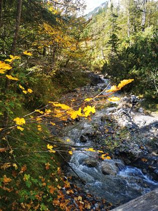 Durch das Halltal zum Kleinod Issanger