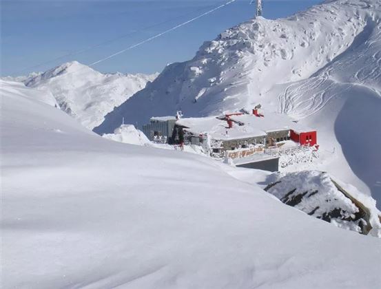 Glungezerhütte - Skitourenhütte2610