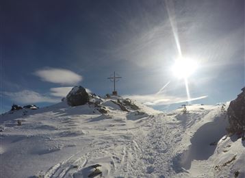 Largoz – a short ski tour suitable for every winter