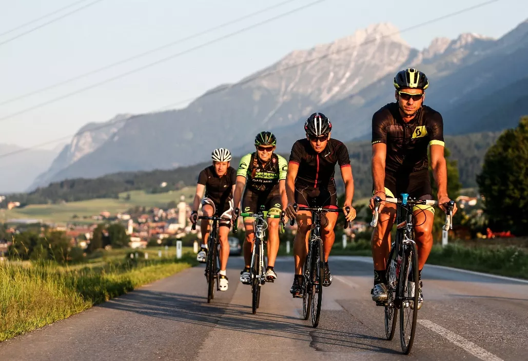 Silberrunde mittelschwere Rennradtour durch Tirol