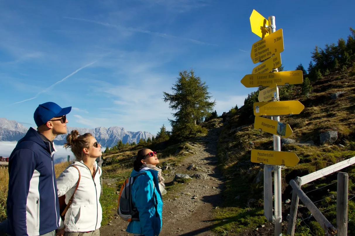 Vier-Almen Wanderung - Almweg 1600 entlang des Patscherkofels und Glungezer